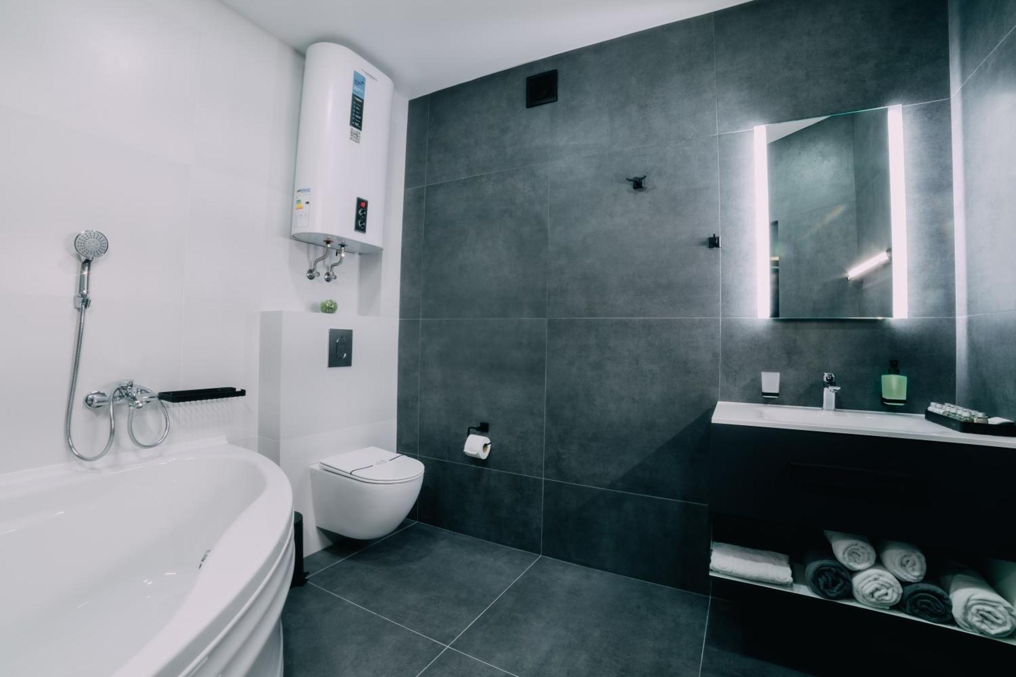 Rado Hotel Spa Хмельник Экстерьер фото